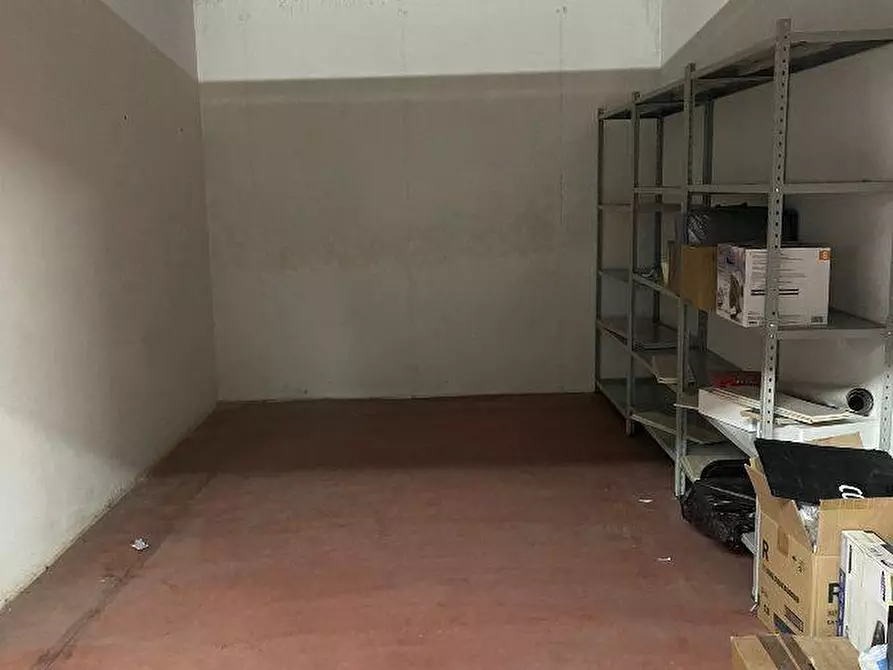 Immagine 2 di Box auto in vendita  a San Benedetto Del Tronto