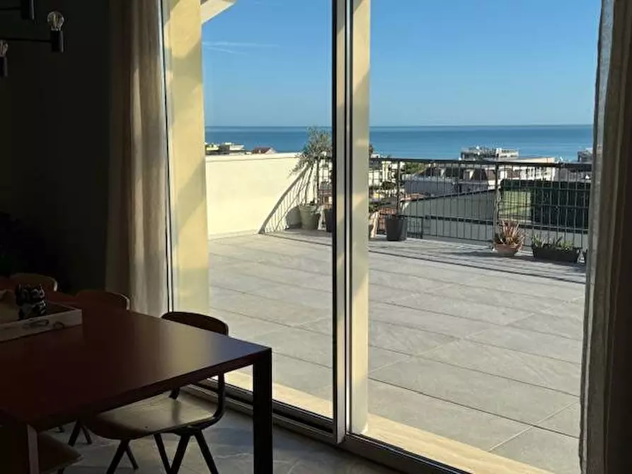 Immagine 3 di Attico in vendita  a Grottammare