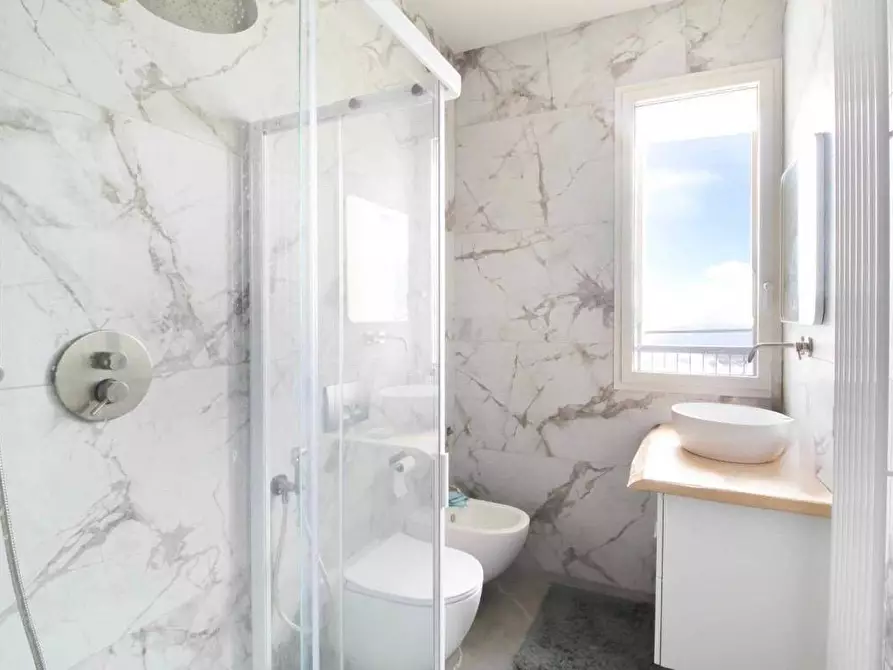 Immagine 9 di Attico in vendita  a Grottammare