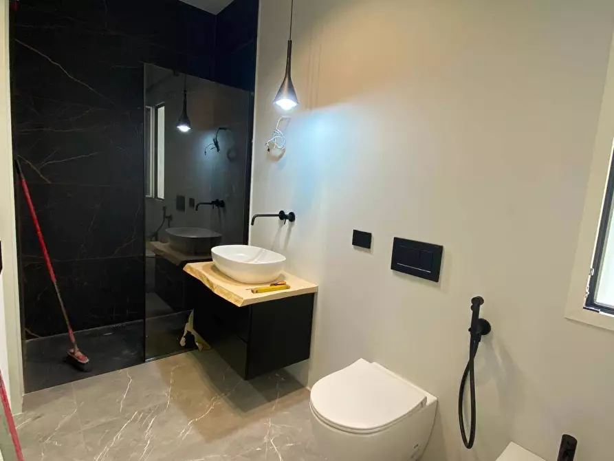 Immagine 10 di Attico in vendita  a Grottammare