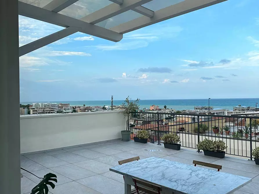 Immagine 11 di Attico in vendita  a Grottammare