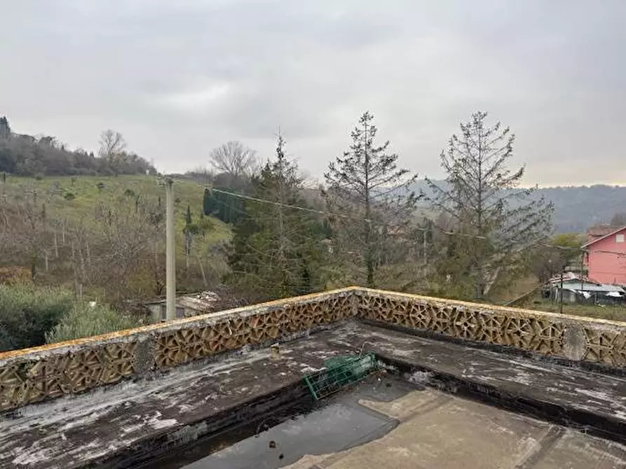 Immagine 8 di Casa indipendente in vendita  a Montalto Delle Marche