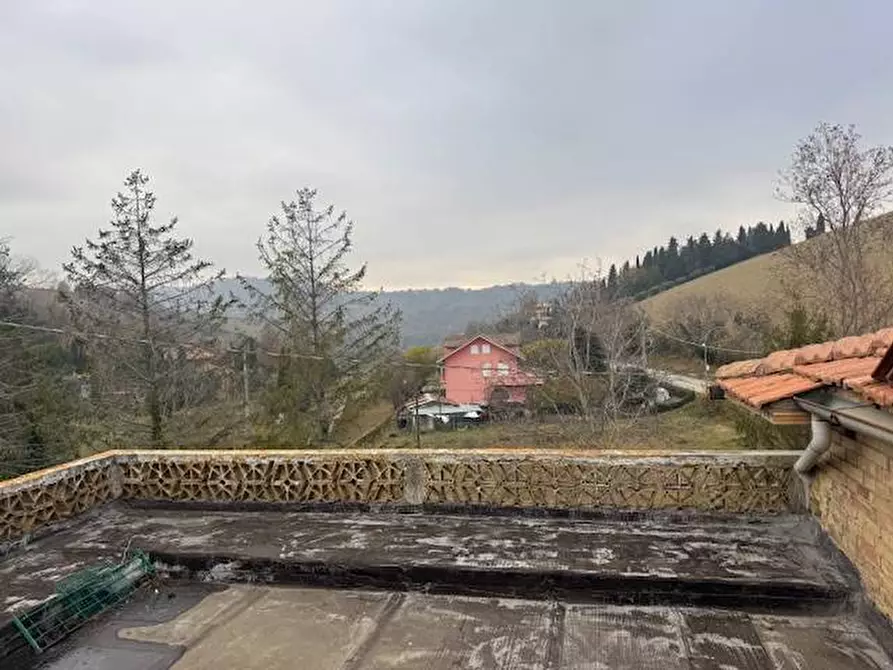 Immagine 10 di Casa indipendente in vendita  a Montalto Delle Marche