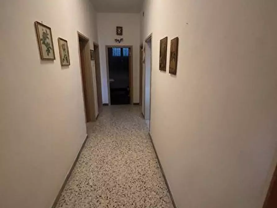 Immagine 5 di Casa indipendente in vendita  a Montalto Delle Marche