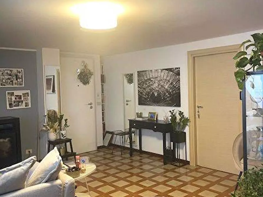 Immagine 17 di Appartamento in vendita  a Castel Di Lama