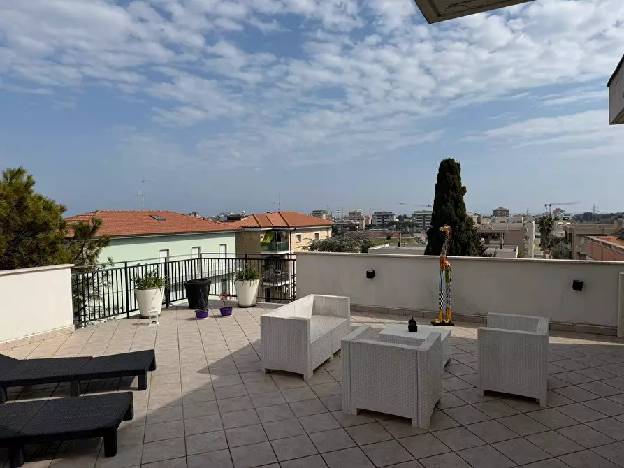 Immagine 2 di Attico in vendita  a San Benedetto Del Tronto