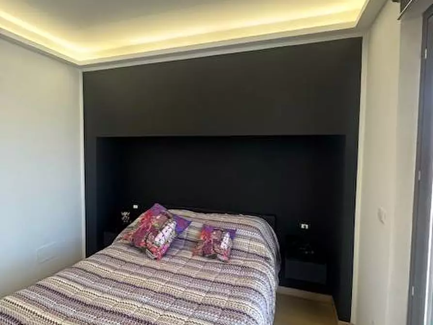 Immagine 19 di Attico in vendita  a San Benedetto Del Tronto