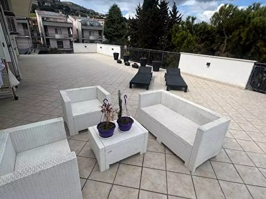 Immagine 1 di Attico in vendita  a San Benedetto Del Tronto