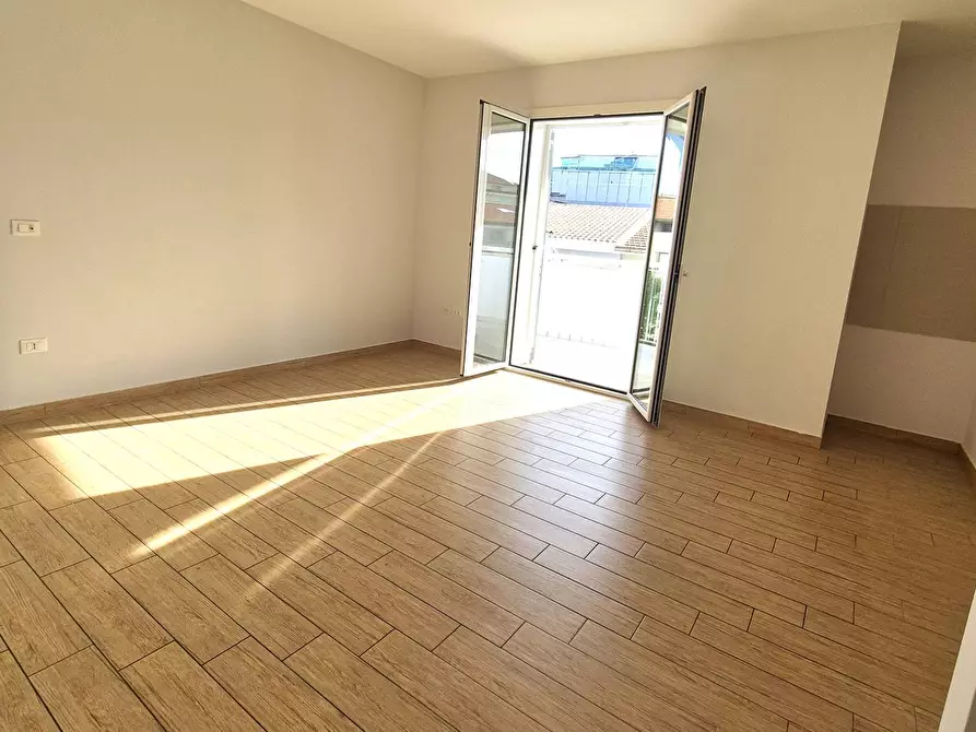 Immagine 2 di Appartamento in vendita  a Grottammare