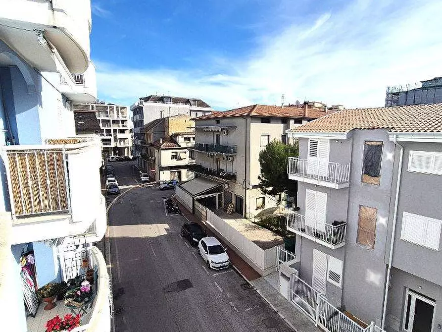 Immagine 9 di Appartamento in vendita  a Grottammare