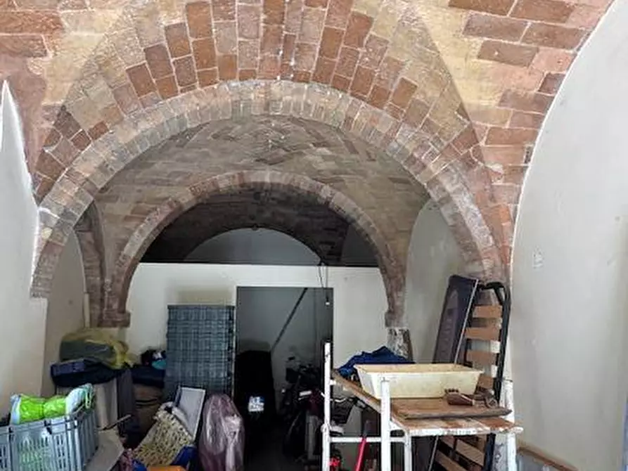 Immagine 3 di Locale commerciale in vendita  a San Benedetto Del Tronto