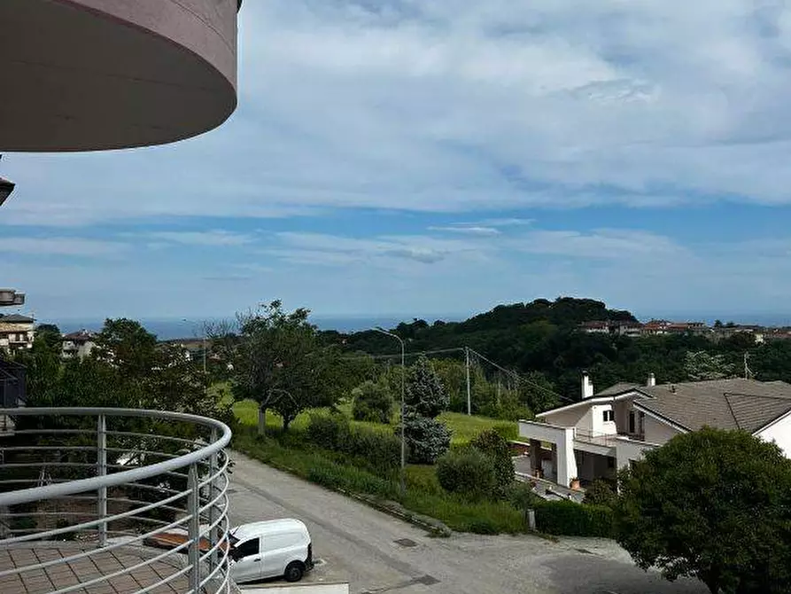 Immagine 18 di Appartamento in vendita  a Montefiore Dell'aso
