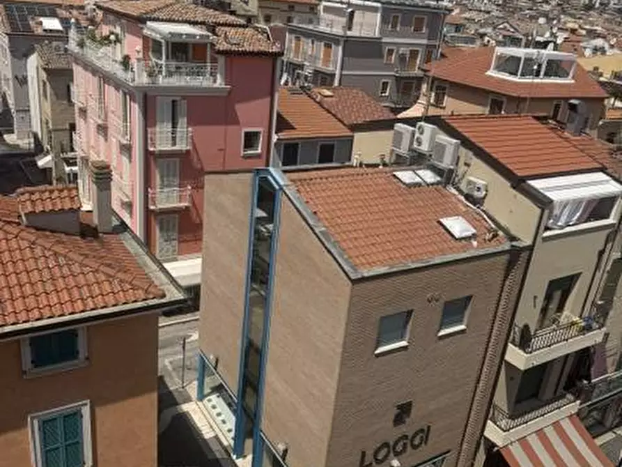 Immagine 13 di Appartamento in vendita  a San Benedetto Del Tronto