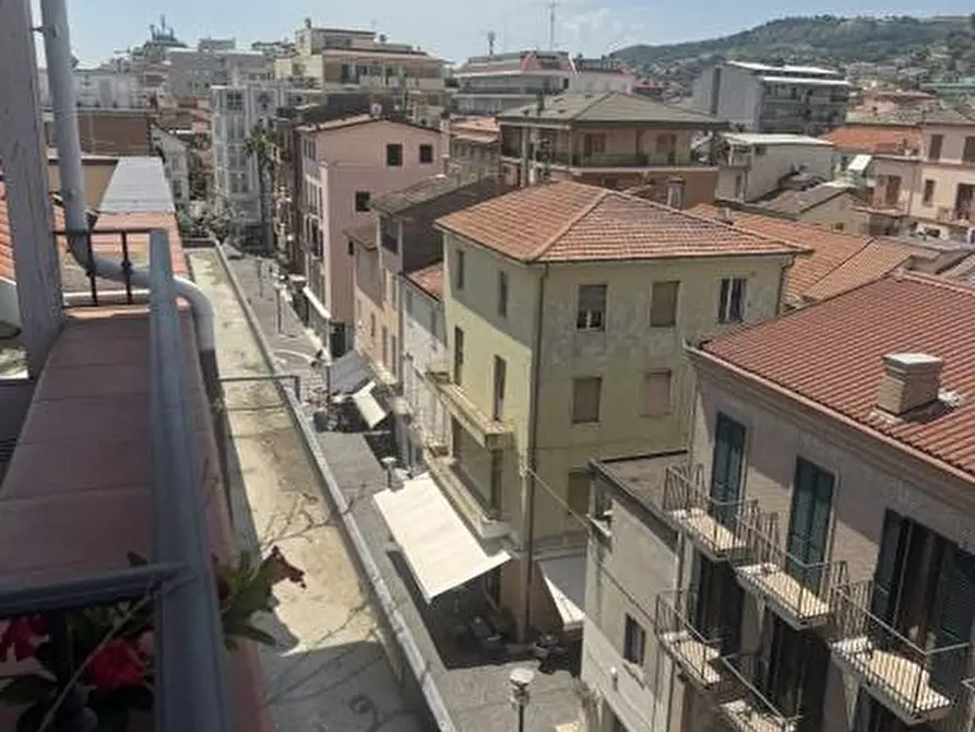 Immagine 16 di Appartamento in vendita  a San Benedetto Del Tronto