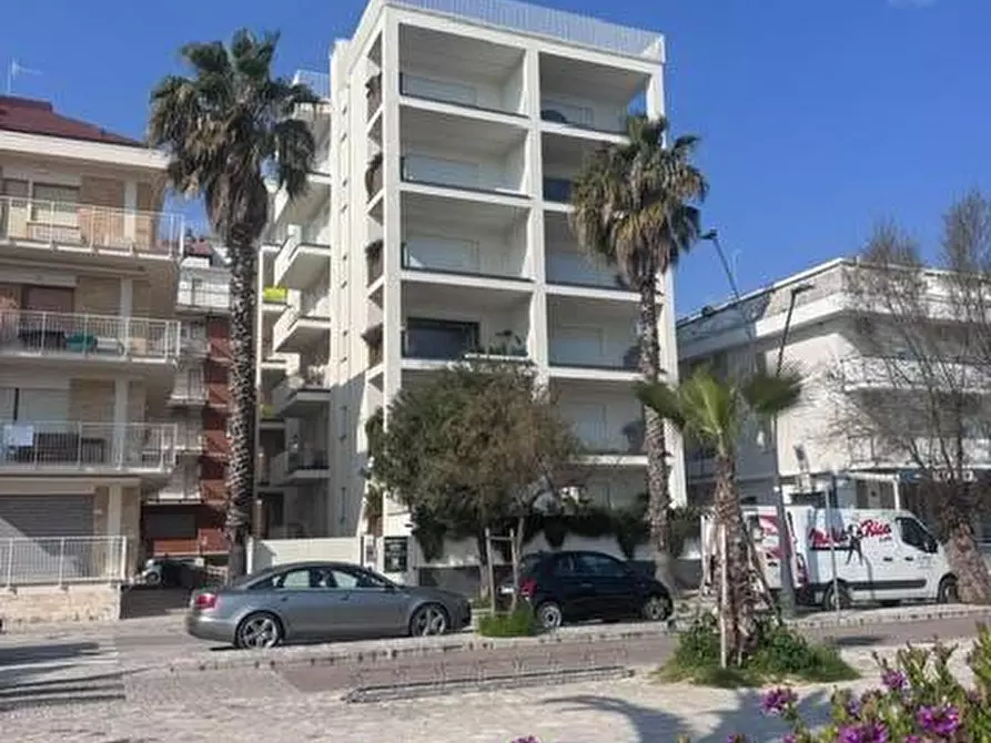 Immagine 12 di Appartamento in vendita  a San Benedetto Del Tronto