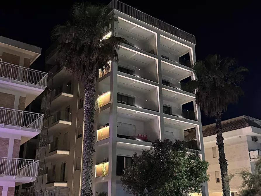Immagine 14 di Appartamento in vendita  a San Benedetto Del Tronto