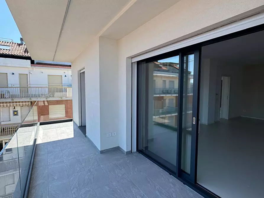 Immagine 3 di Appartamento in vendita  a San Benedetto Del Tronto