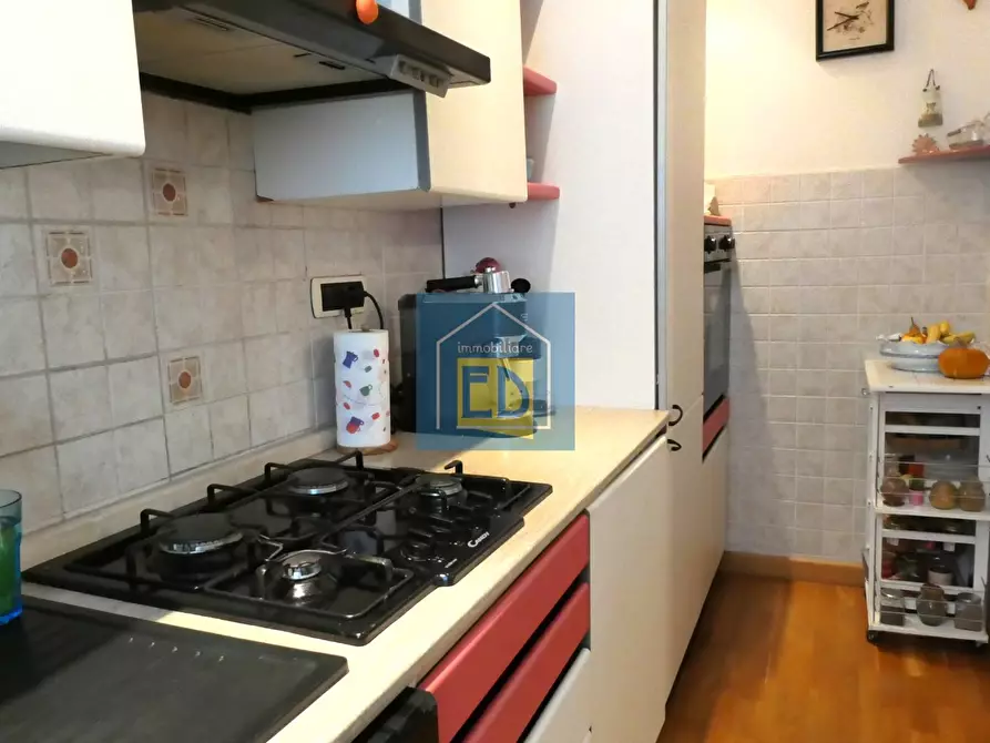 Immagine 12 di Appartamento in vendita  in Via Francesco Mignone 40 a Savona