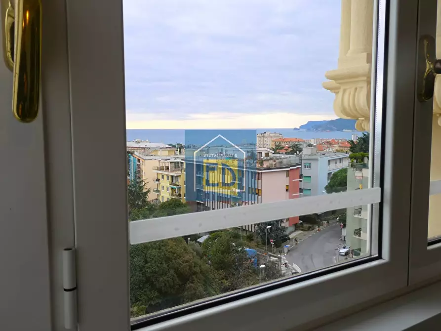 Immagine 15 di Appartamento in vendita  a Savona