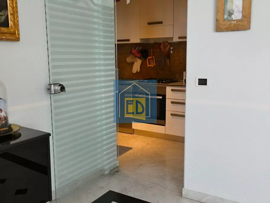 Immagine 24 di Appartamento in vendita  a Savona