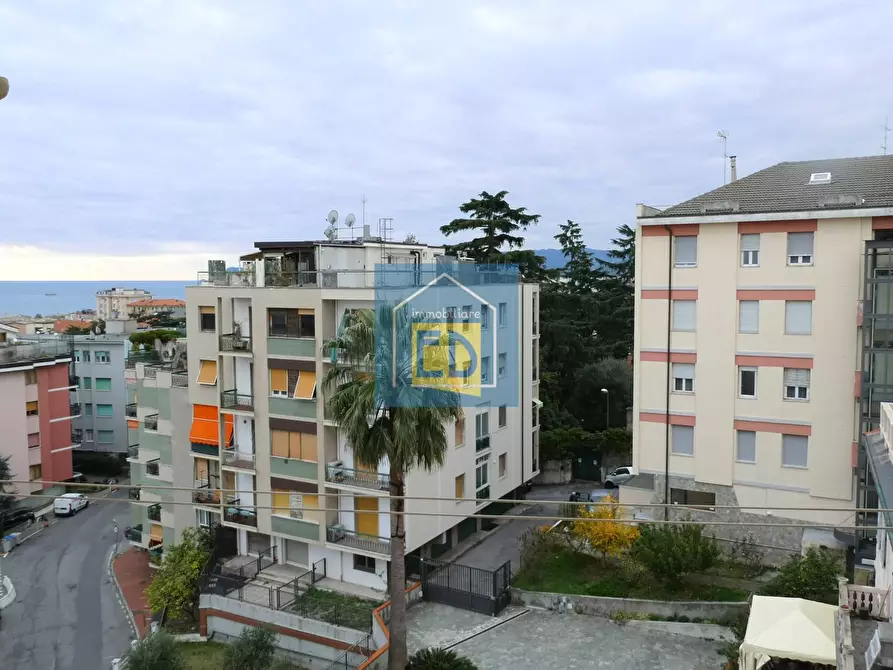 Immagine 33 di Appartamento in vendita  a Savona