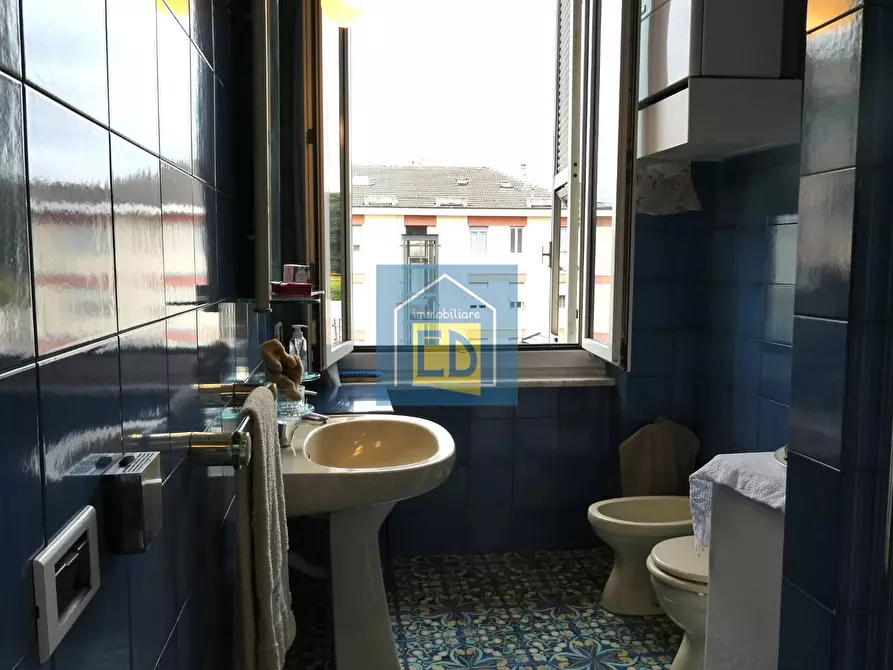 Immagine 36 di Appartamento in vendita  a Savona