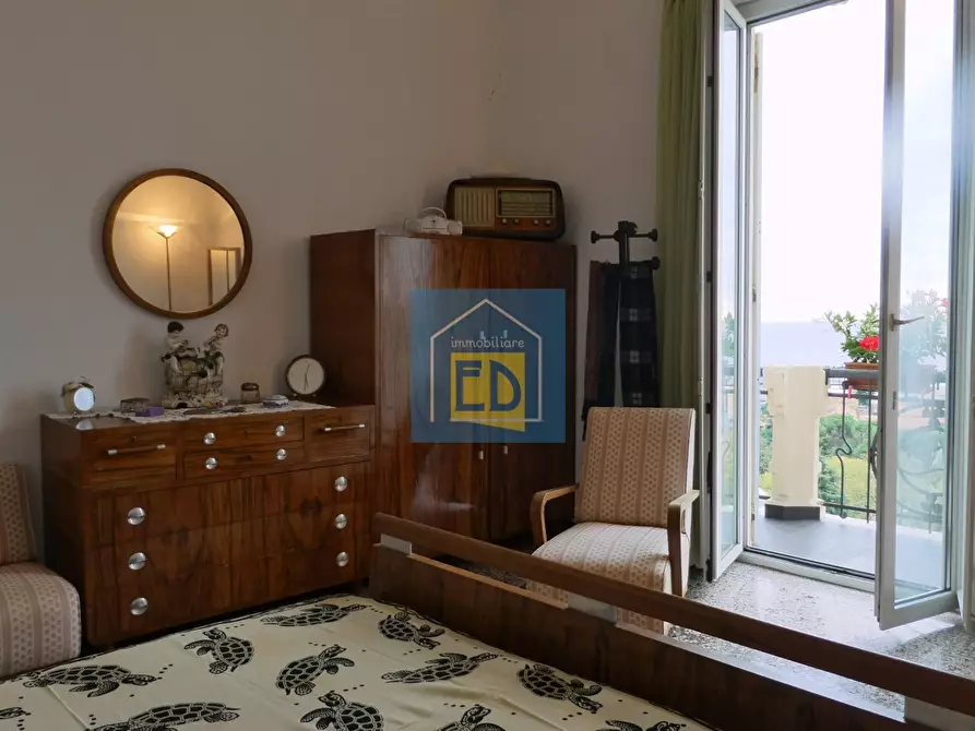 Immagine 39 di Appartamento in vendita  a Savona