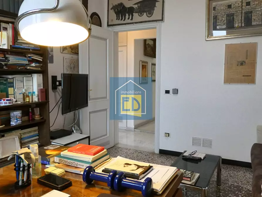 Immagine 48 di Appartamento in vendita  a Savona