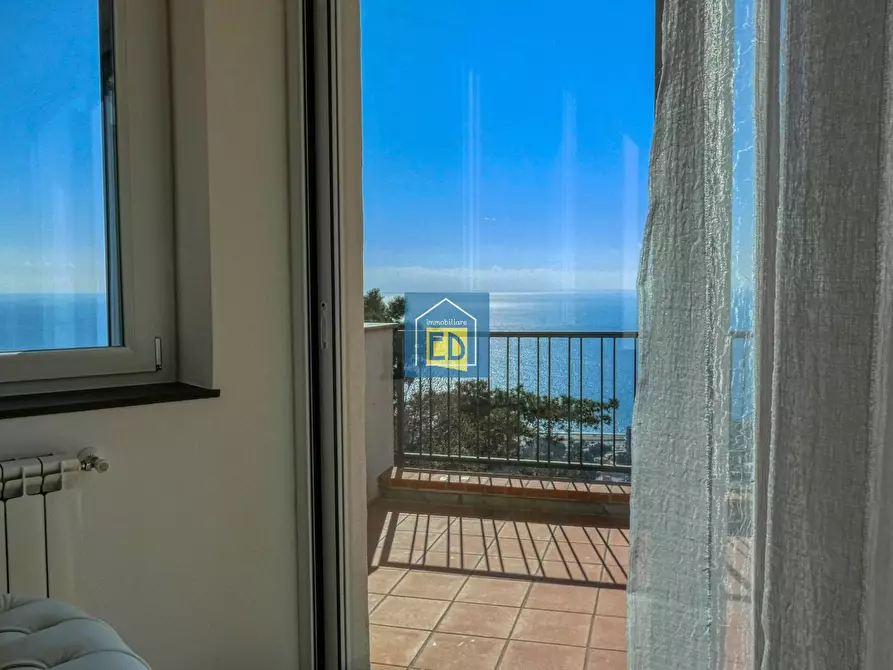 Immagine 17 di Appartamento in vendita  in Via Poggio dell'orizzonte a Albissola Marina