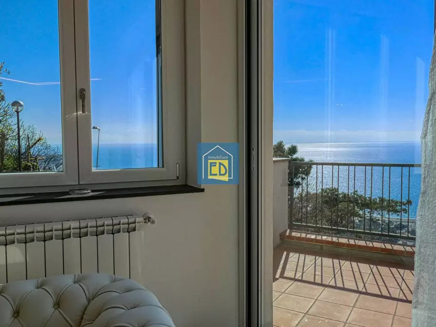 Immagine 18 di Appartamento in vendita  in Via Poggio dell'orizzonte a Albissola Marina