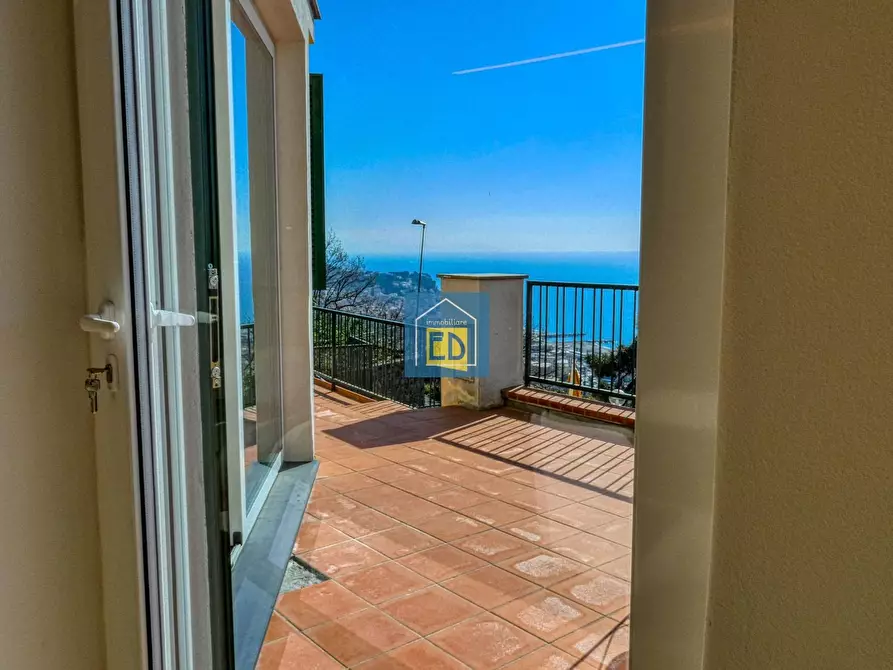 Immagine 33 di Appartamento in vendita  in Via Poggio dell'orizzonte a Albissola Marina