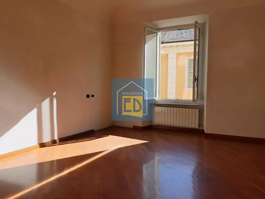 Immagine 4 di Appartamento in vendita  in Piazza Sisto IV 1 a Savona