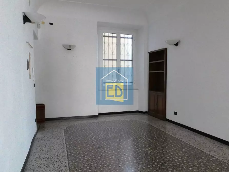 Immagine 25 di Appartamento in vendita  in Piazza Sisto IV 1 a Savona