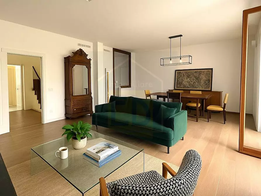 Immagine 1 di Appartamento in affitto  in Piazza Armando Diaz a Savona