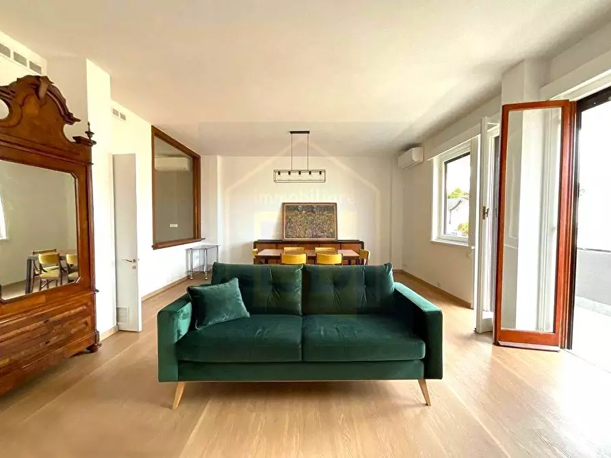 Immagine 2 di Appartamento in affitto  in Piazza Armando Diaz a Savona