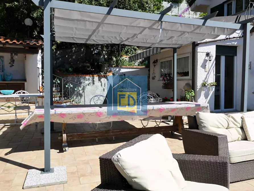 Immagine 5 di Villa in vendita  in Via Poggio dell'Orizzonte 65 a Albissola Marina