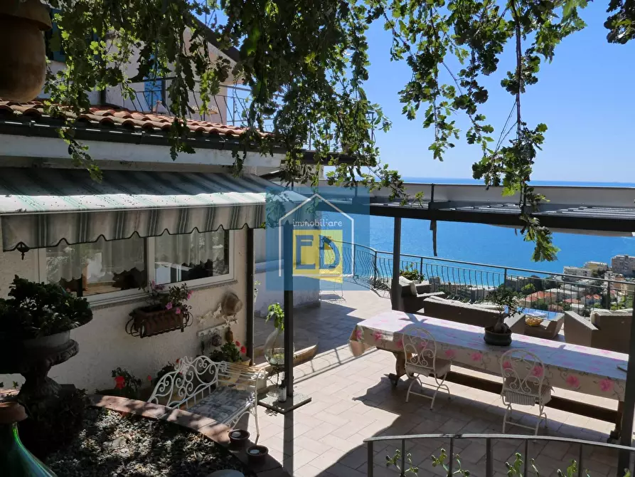 Immagine 8 di Villa in vendita  in Via Poggio dell'Orizzonte 65 a Albissola Marina