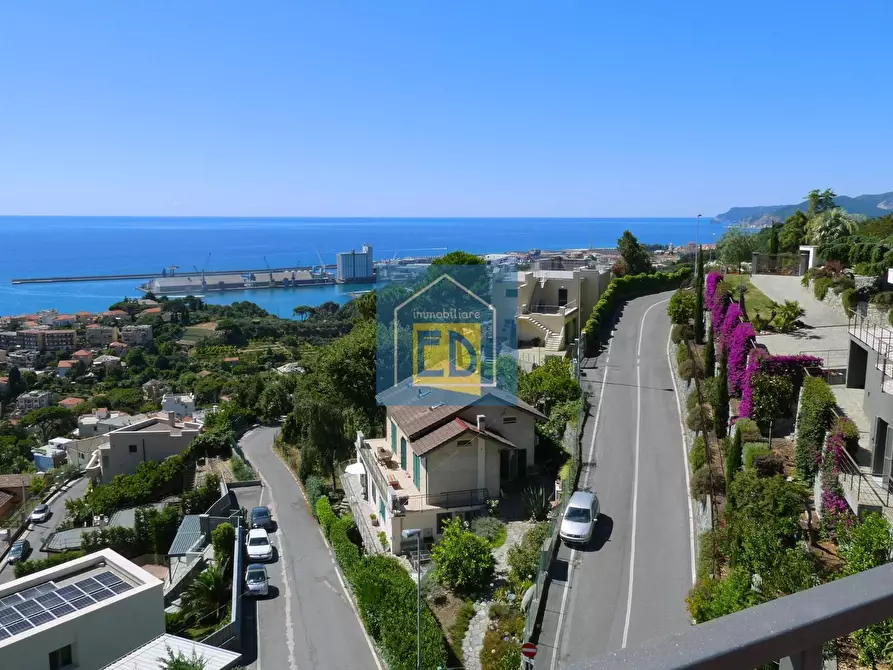 Immagine 38 di Villa in vendita  in Via Poggio dell'Orizzonte 65 a Albissola Marina