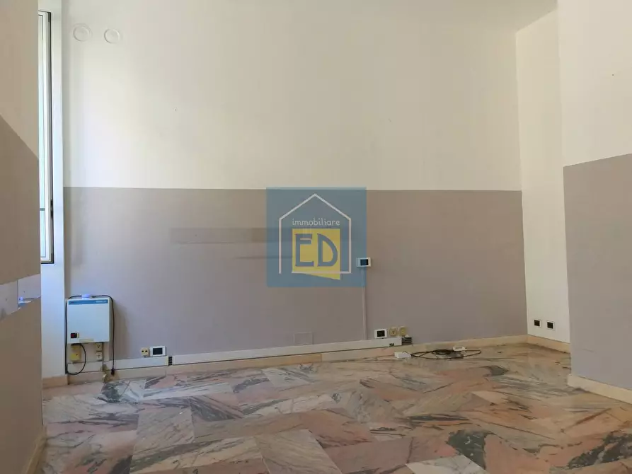 Immagine 6 di Ufficio in affitto  a Savona