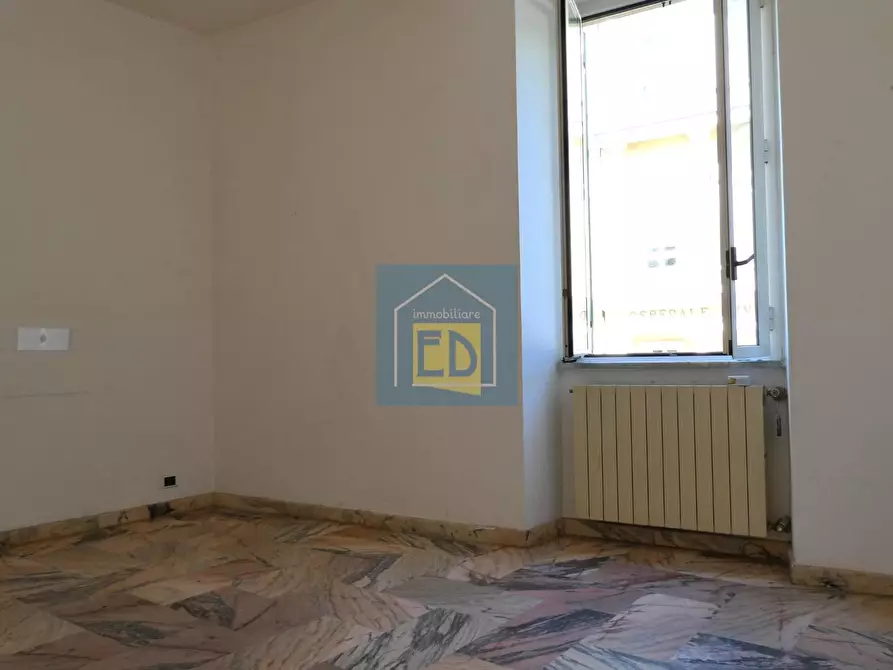 Immagine 7 di Ufficio in affitto  a Savona