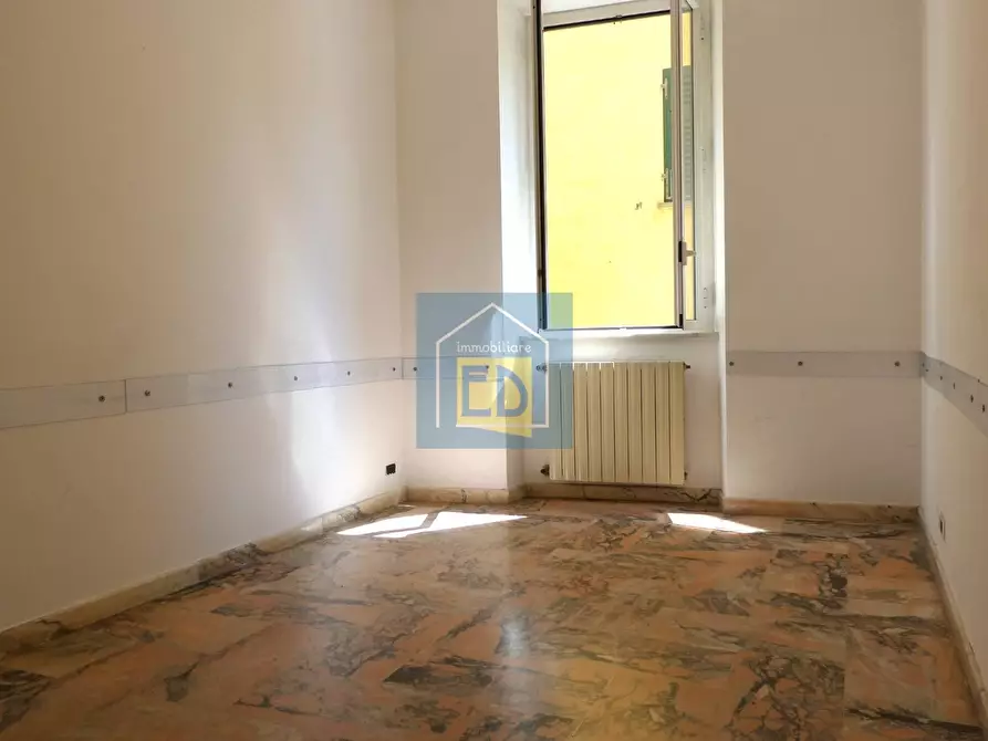 Immagine 12 di Ufficio in affitto  a Savona