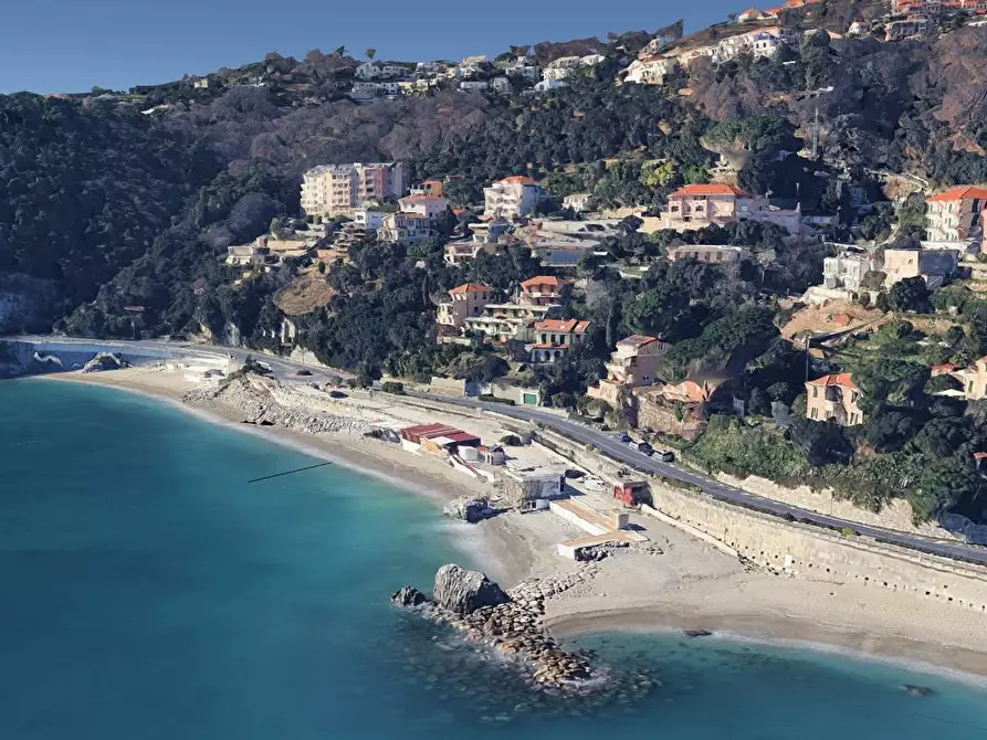 Immagine 2 di Villa in vendita  in Via Magazzeno a Bergeggi