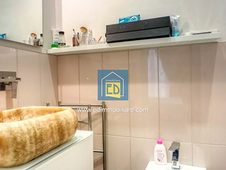 Immagine 21 di Appartamento in affitto  in Corso Colombo 10 a Savona