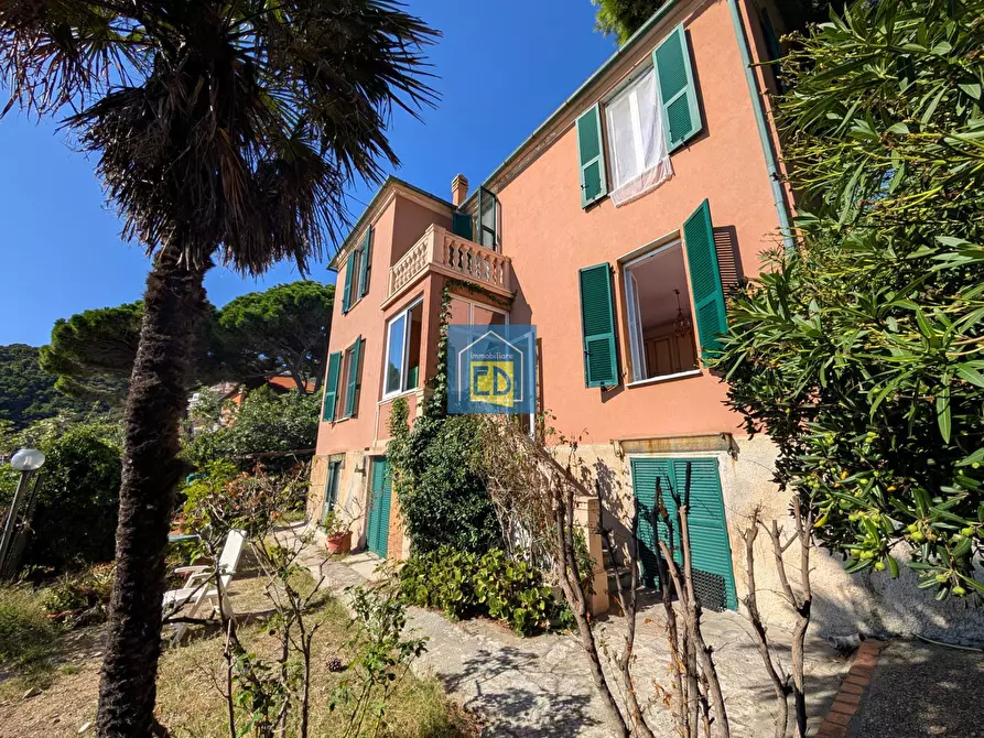 Immagine 9 di Villa in vendita  in Via Magazzeno a Bergeggi
