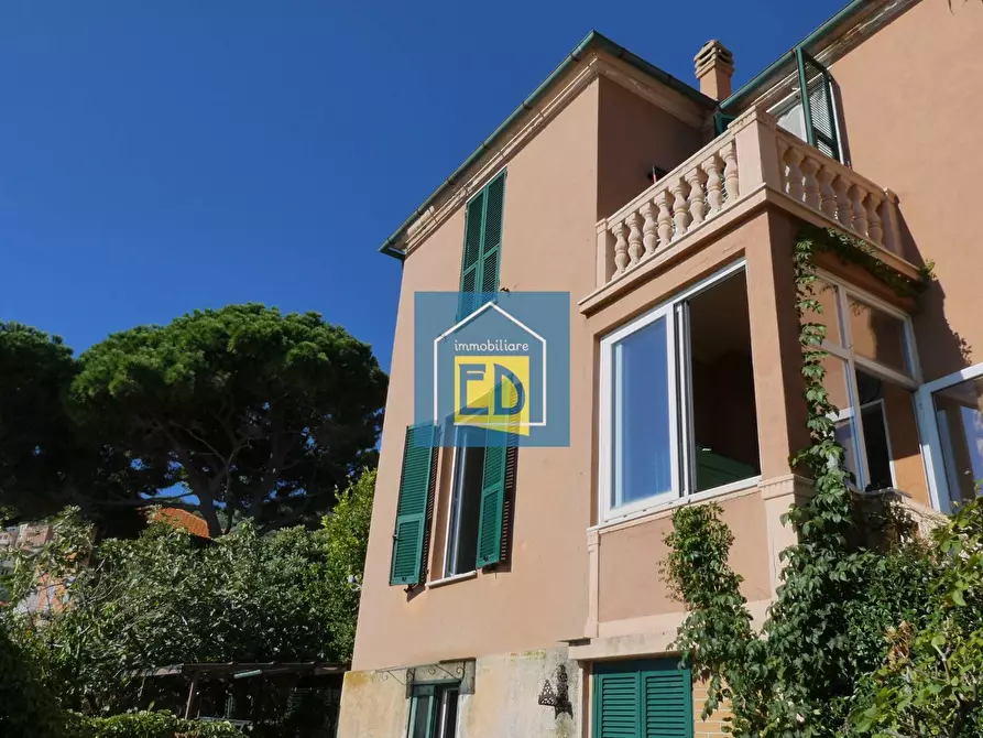 Immagine 18 di Villa in vendita  in Via Magazzeno a Bergeggi