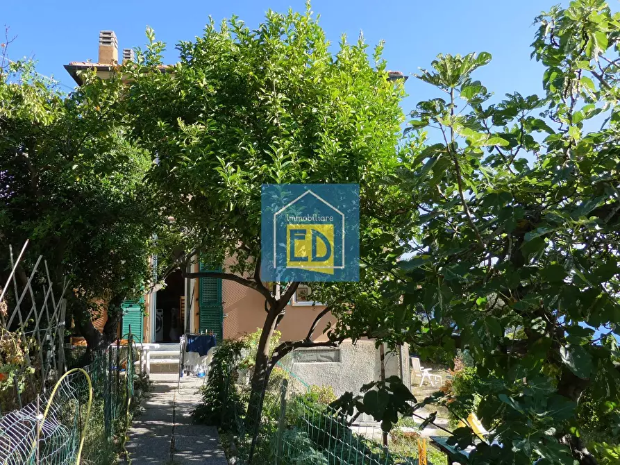 Immagine 24 di Villa in vendita  in Via Magazzeno a Bergeggi