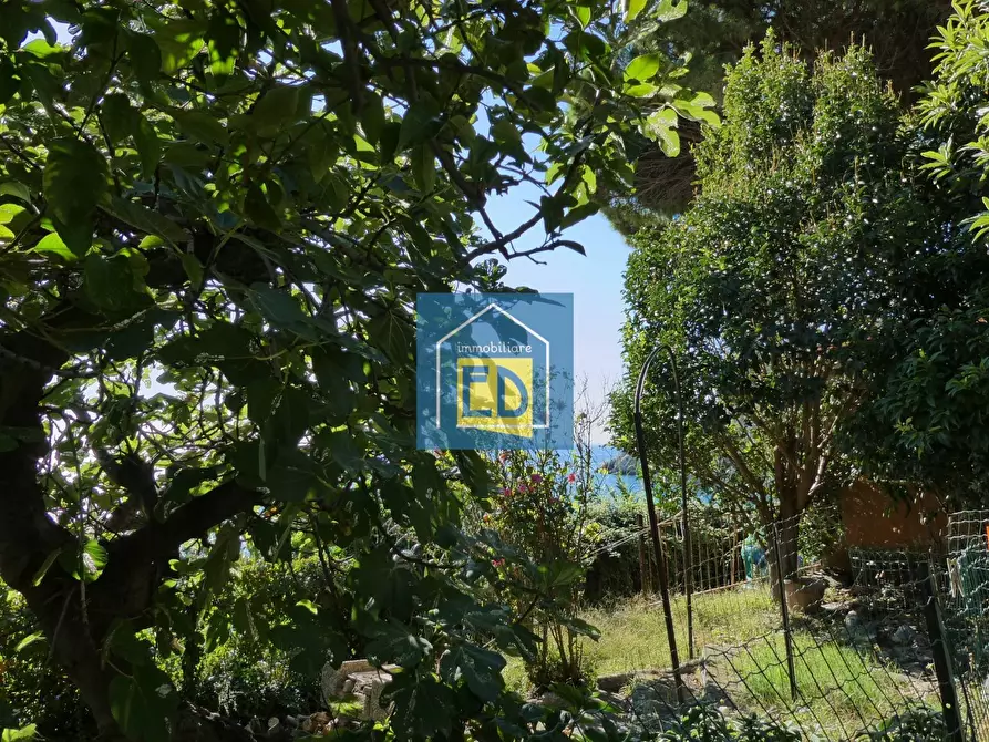 Immagine 25 di Villa in vendita  in Via Magazzeno a Bergeggi