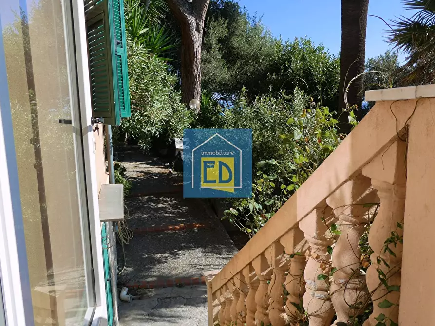 Immagine 29 di Villa in vendita  in Via Magazzeno a Bergeggi