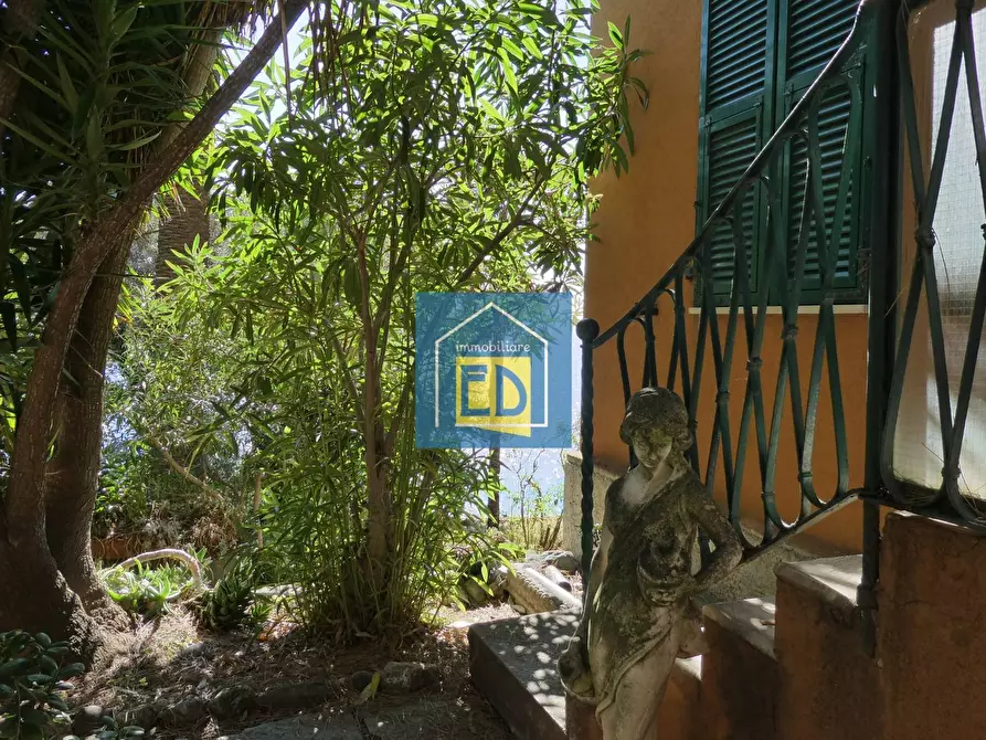 Immagine 43 di Villa in vendita  in Via Magazzeno a Bergeggi