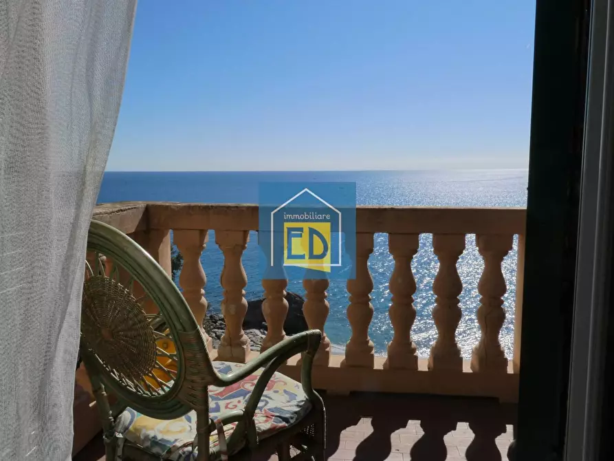 Immagine 46 di Villa in vendita  in Via Magazzeno a Bergeggi